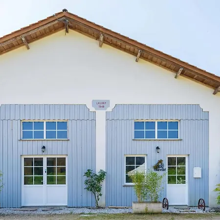 Bed and breakfast De Laluby 3*