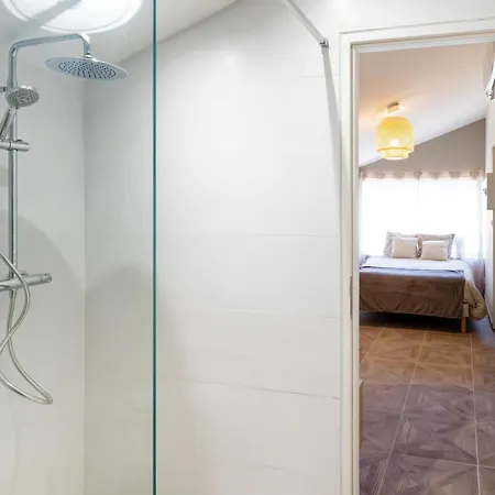 Bed & Breakfast De Laluby